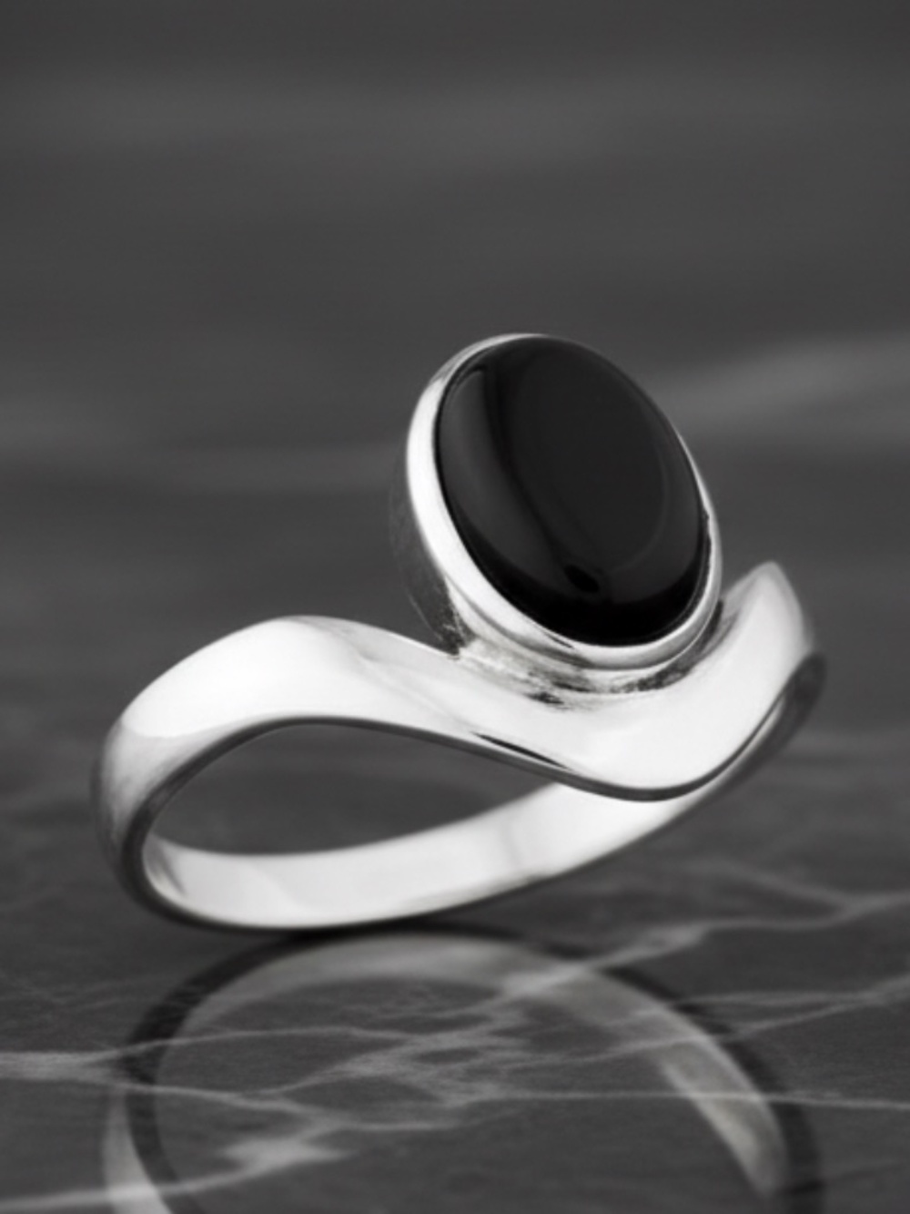 Womens Sterling Silver 925 Black Onyx Oval Ring Size 7